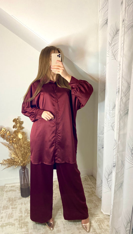 Ensemble satin bordeaux