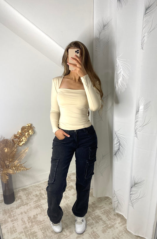 Haut carrรฉ beige