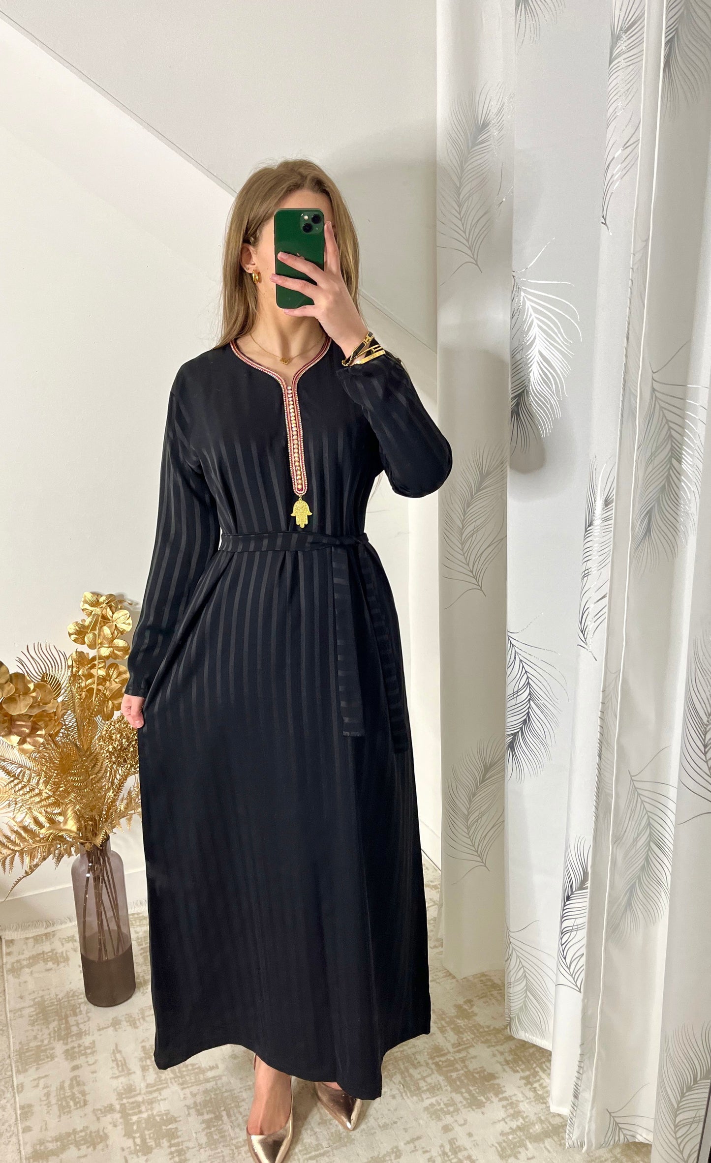 Robe faiza noir