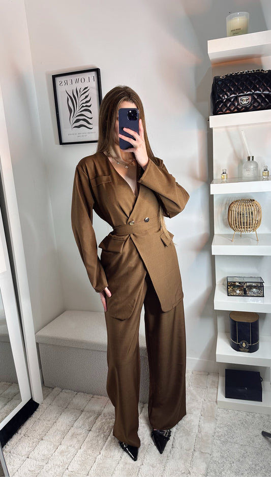 Ensemble Classique marron